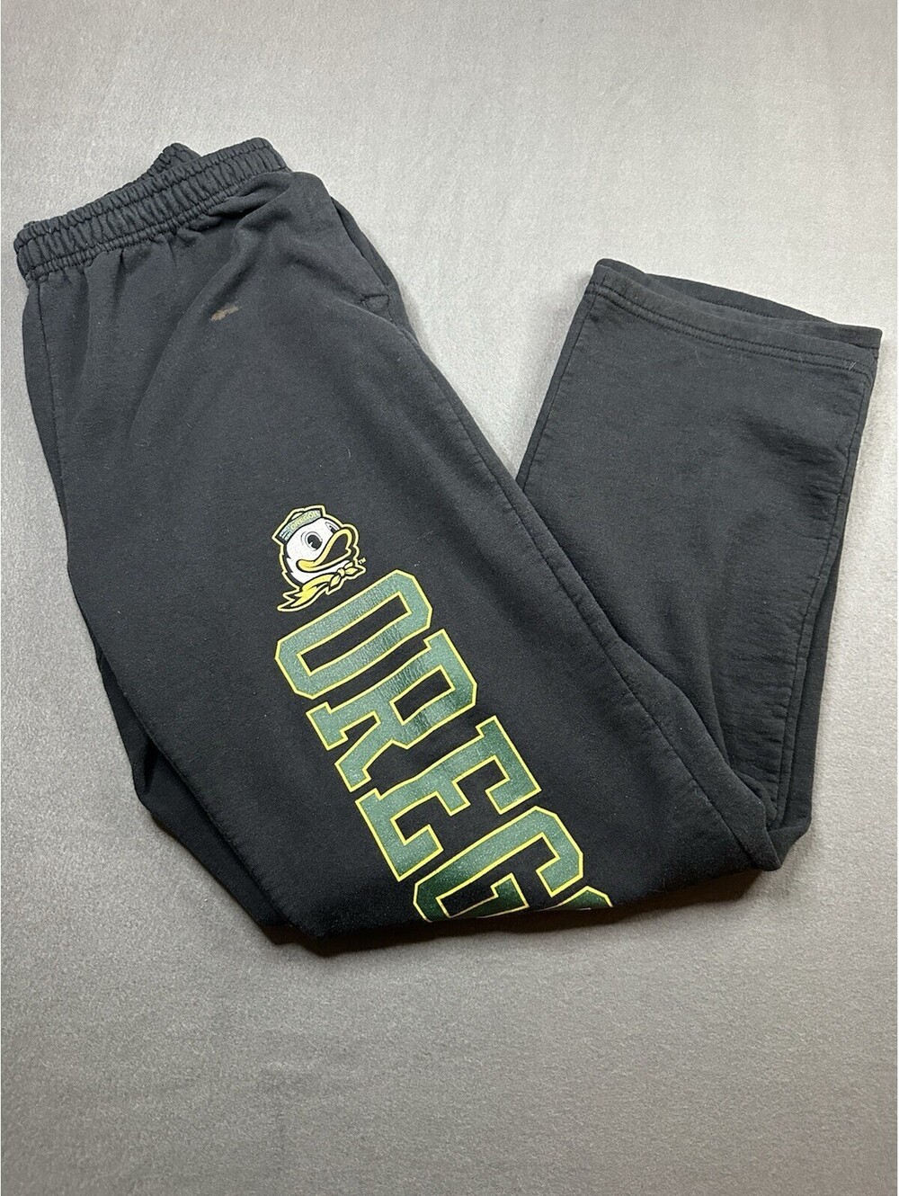 Distressed Vintage Style Oregon Ducks Sweat Pants, Black With Logo Size XL